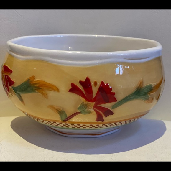 Soup/Cereal Bowl
Bellacara
by FITZ & FLOYD - Picture 3 of 5